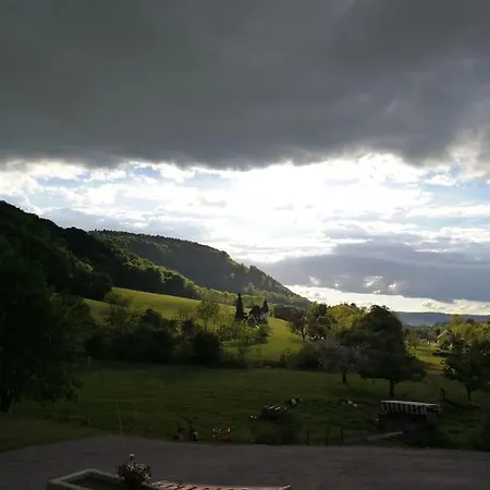 Tesla- Modernes Wohnen Fuer Geschaeftsaufenthalte Oder Ferien *