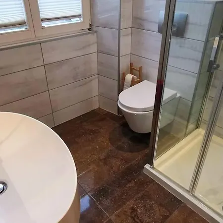 Tesla- Modernes Wohnen Fuer Geschaeftsaufenthalte Oder Ferien 公寓