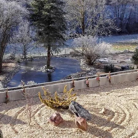 Tesla- Modernes Wohnen Fuer Geschaeftsaufenthalte Oder Ferien