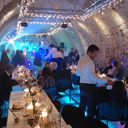 Tesla- Modernes Wohnen Fuer Geschaeftsaufenthalte Oder Ferien Klettgau