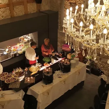 公寓 Tesla- Modernes Wohnen Fuer Geschaeftsaufenthalte Oder Ferien